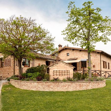 Ferienwohnung Asso Di Picche Siena Exterior foto